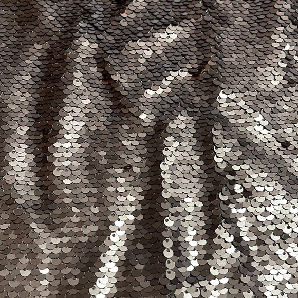 Missguided Sequin Skirt - Picture 2 of 9